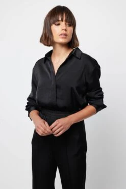 MOSSMAN - The Colossal Shirt (Black)