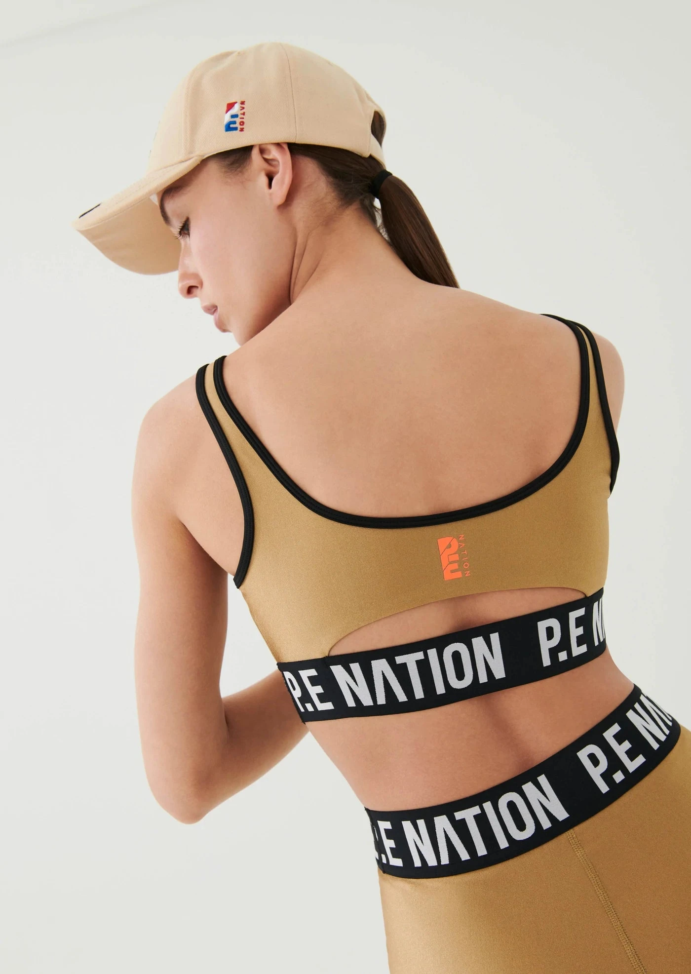 PE NATION - Goal Side Sports Bra (Tannin/Brown Mid) 3 PE NATION - Goal Side Sports Bra (Tannin/Brown Mid) - Image 3