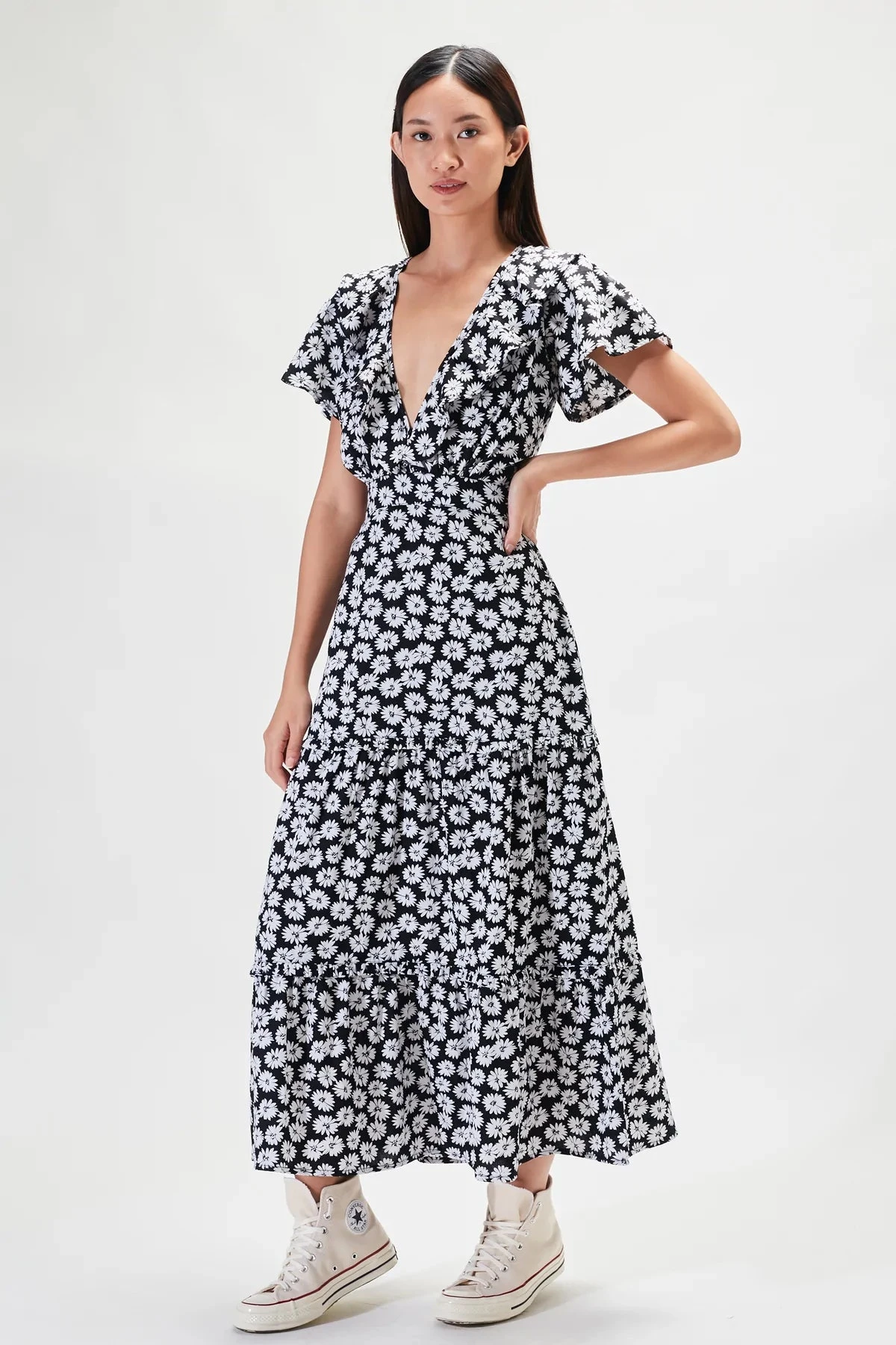 RUE STIIC - Lucille Maxi Dress (Black Dahlia Floral) 1 RUE STIIC - Lucille Maxi Dress (Black Dahlia Floral)