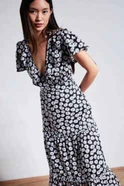 RUE STIIC - Lucille Maxi Dress (Black Dahlia Floral) 11 RUE STIIC - Lucille Maxi Dress (Black Dahlia Floral) -Faithfull The Brand || Carver™ || One Teaspoon Shop elysian collective rue stiic lucille maxi dress black dahlia floral 5