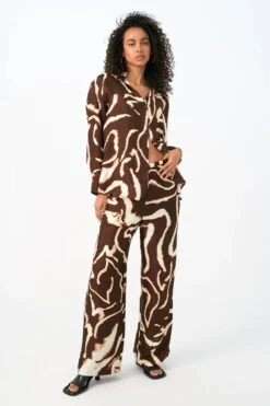 SOVERE / STUDIO - TIDAL BIAS PANT (BITTER CHOCOLATE)