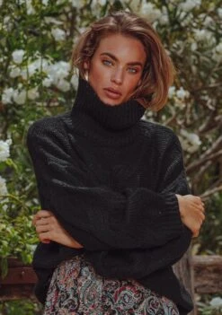 MINISTRY OF STYLE - Everlast Knit Sweater (Black)